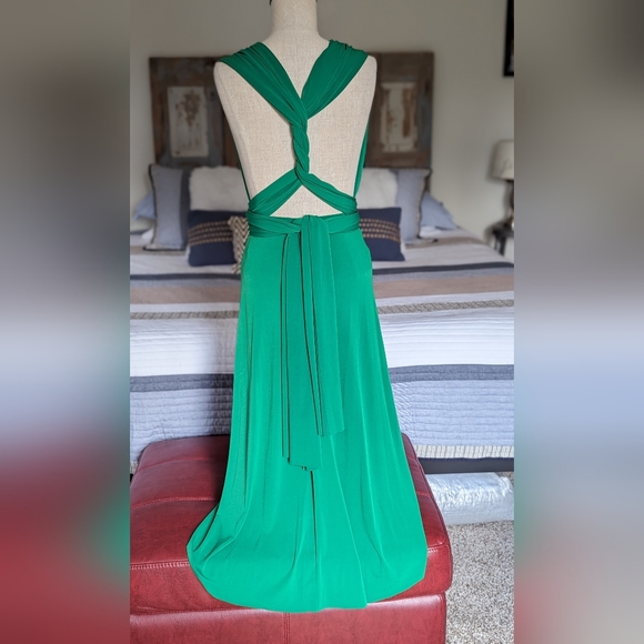 Von Vonni Transformer Dress Hi Lo - Picture 5 of 11